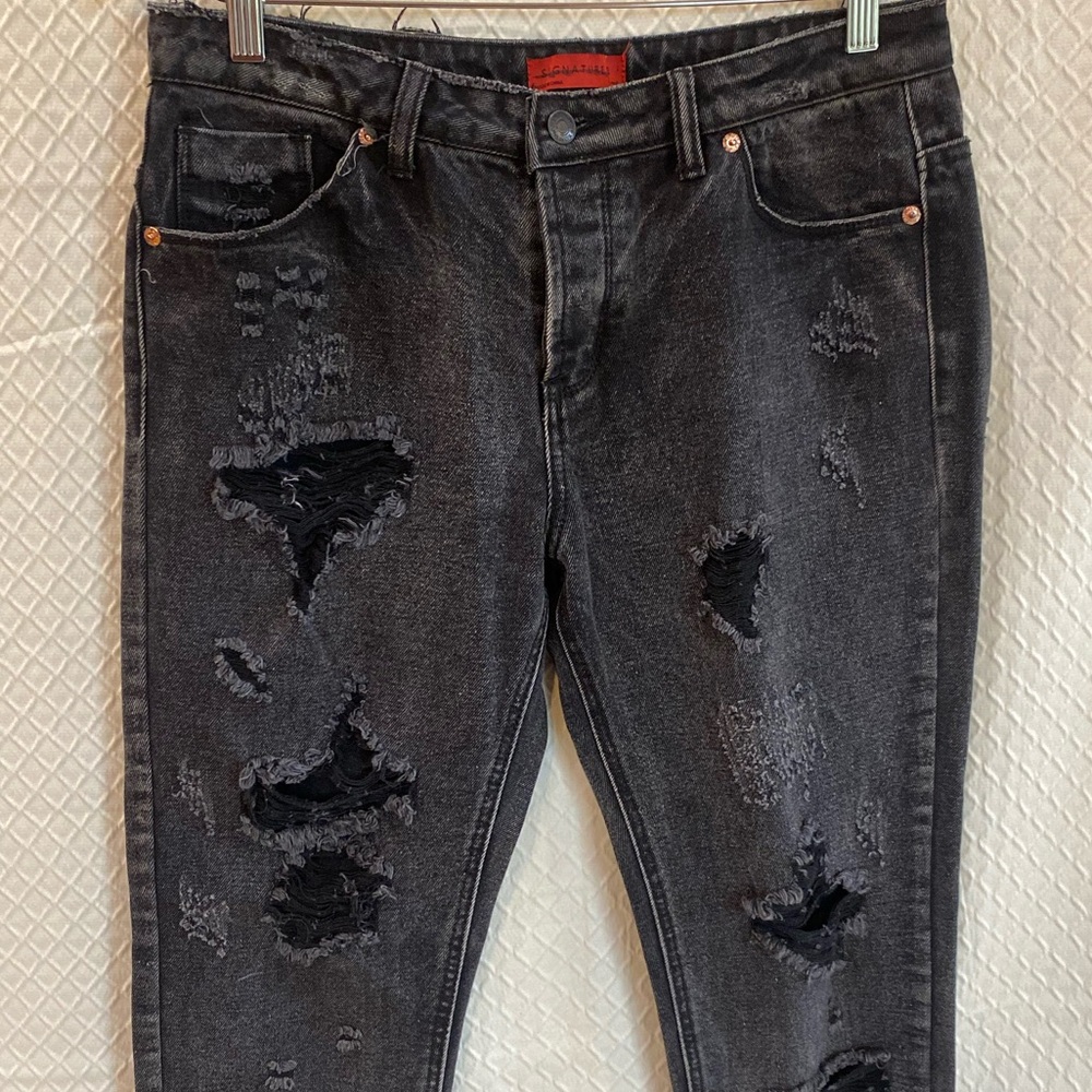 Signature8 Distressed Black Acid Wash Jeans. Button Fly. Size 34 Waist/Large